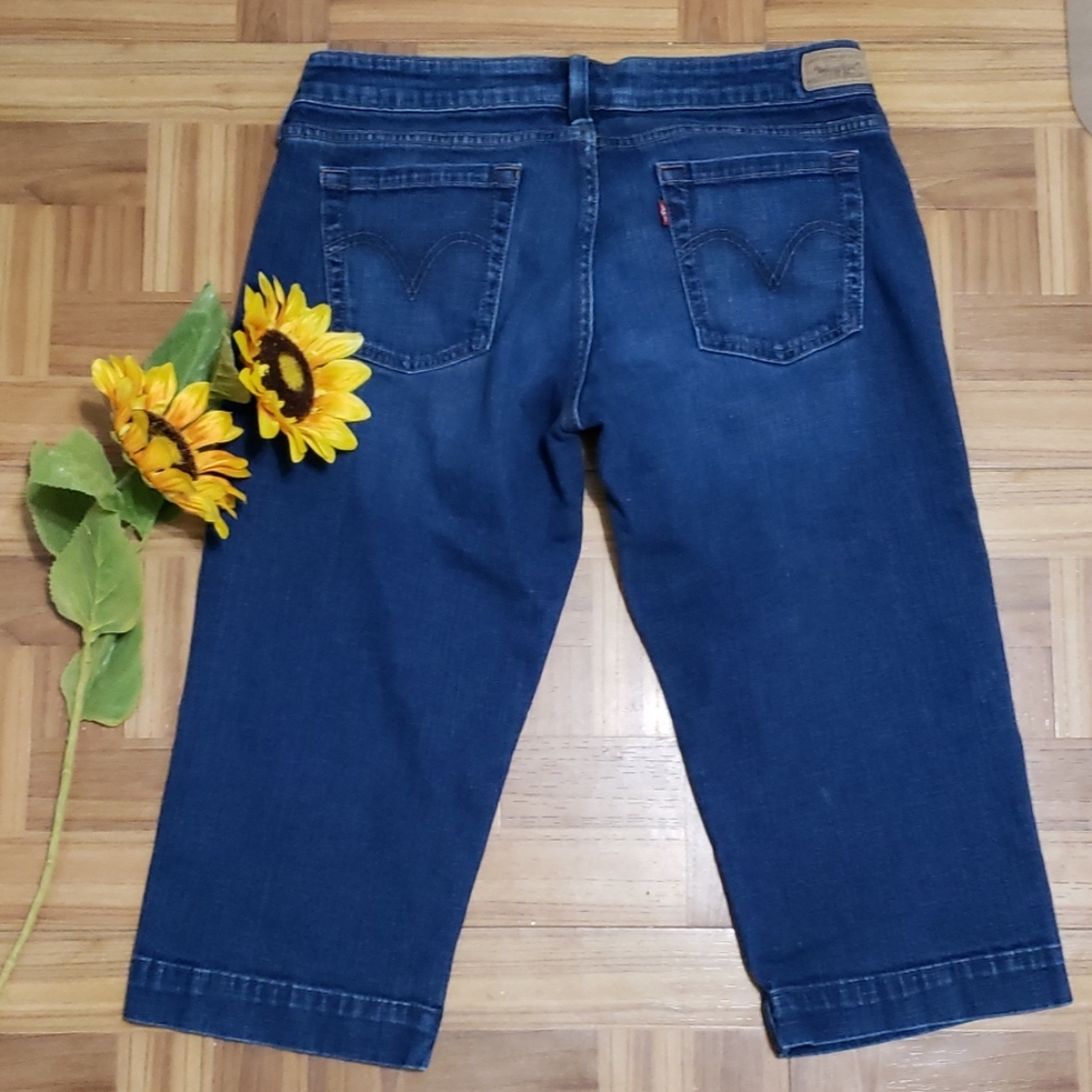 LEVI'S capri's